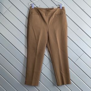 Chico’s Fabulously Slimming Crop Darcy Basic Pant in tan